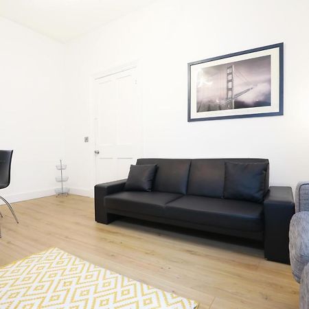 Stunning Modern 3 Bedroom Apartment Эдинбург Экстерьер фото